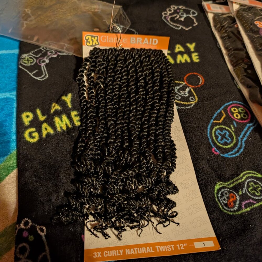 Hair extensions - Picture 2 of 5